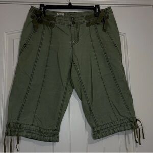 Free People Khaki Cargo shorts Cinch Cuff legs Size 10